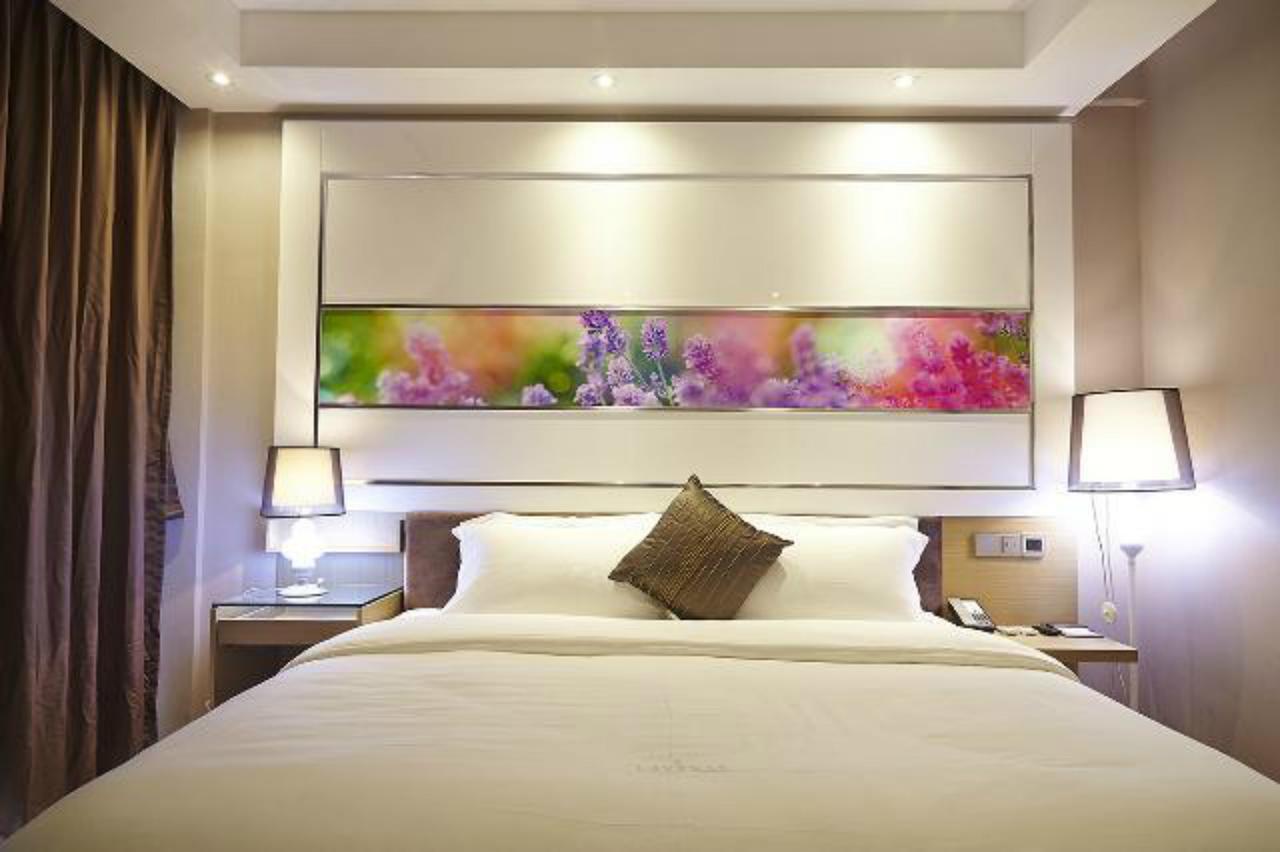 Lavande Hotel Zhuhai Gongbei Port Square Екстер'єр фото