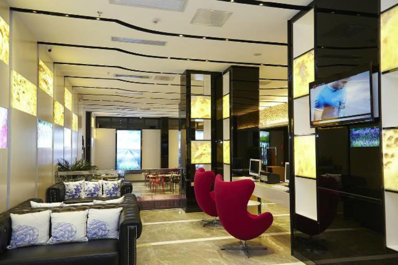 Lavande Hotel Zhuhai Gongbei Port Square Екстер'єр фото