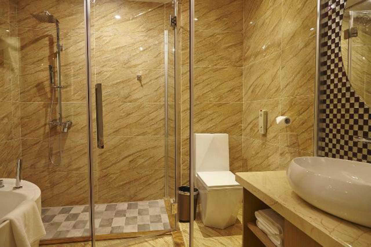 Lavande Hotel Zhuhai Gongbei Port Square Екстер'єр фото